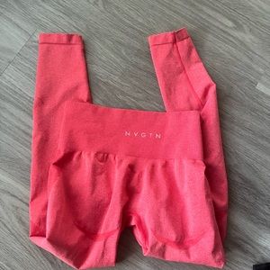 Nvgtn contour leggings candy apple red size m